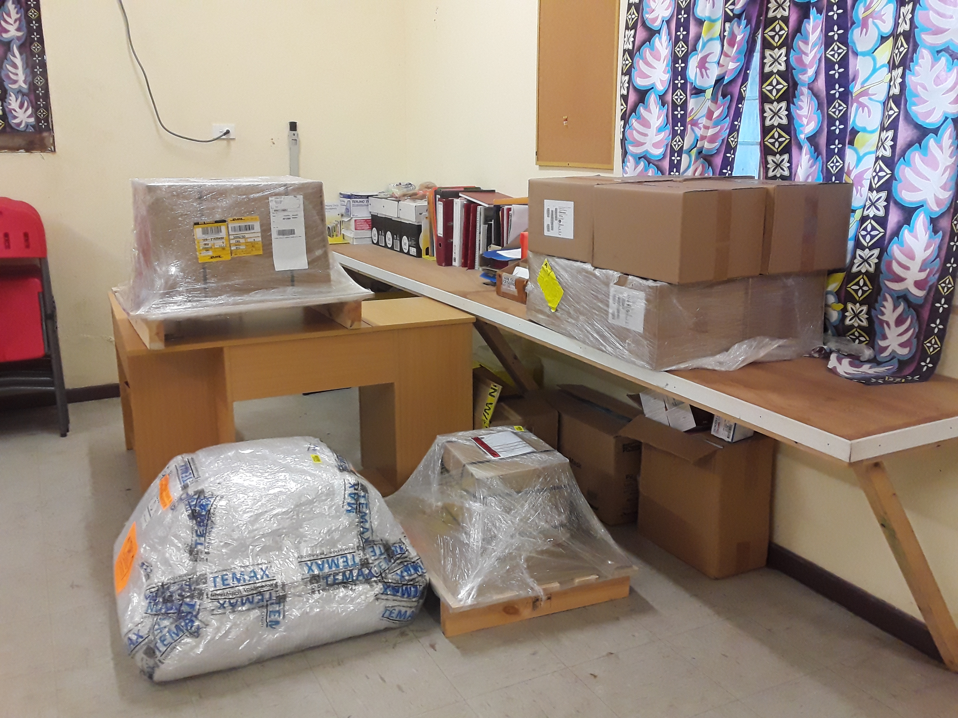 Nauru’s first-ever Zithromax® shipment arrived safely in the storeroom at the Public Health Eye Mini Dispensary in Denig, Nauru on March 27, 2020.